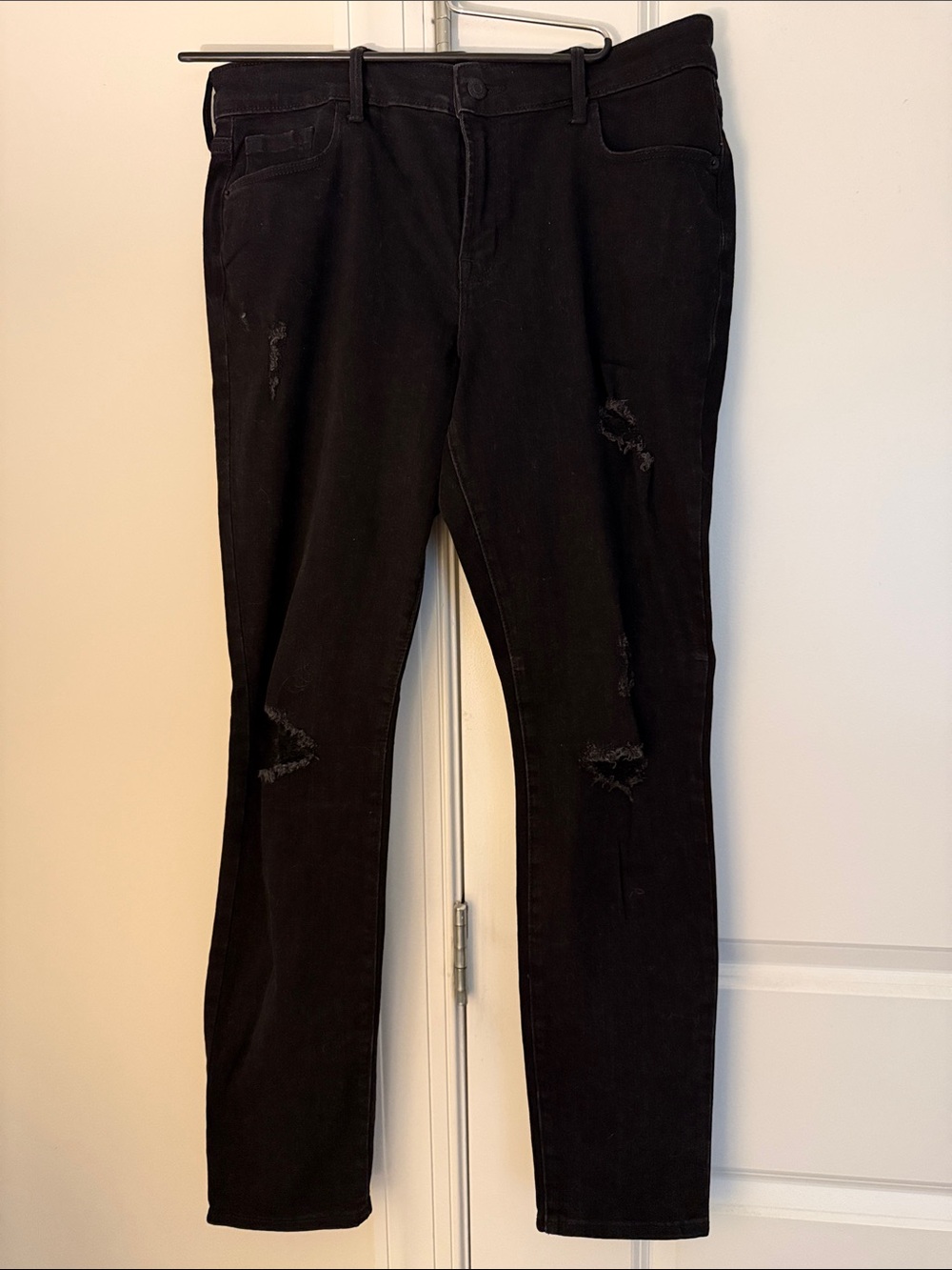 Black Distressed Skinny Jeans